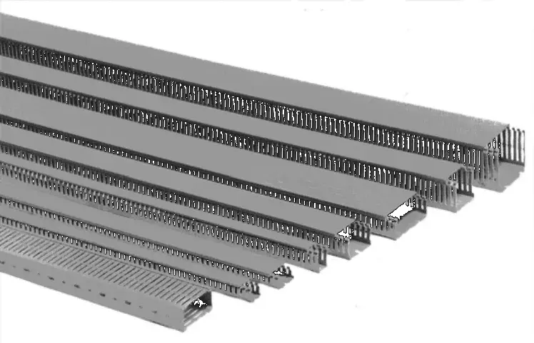 Perferētais kabeļkanāls IKP S 2580 003901902